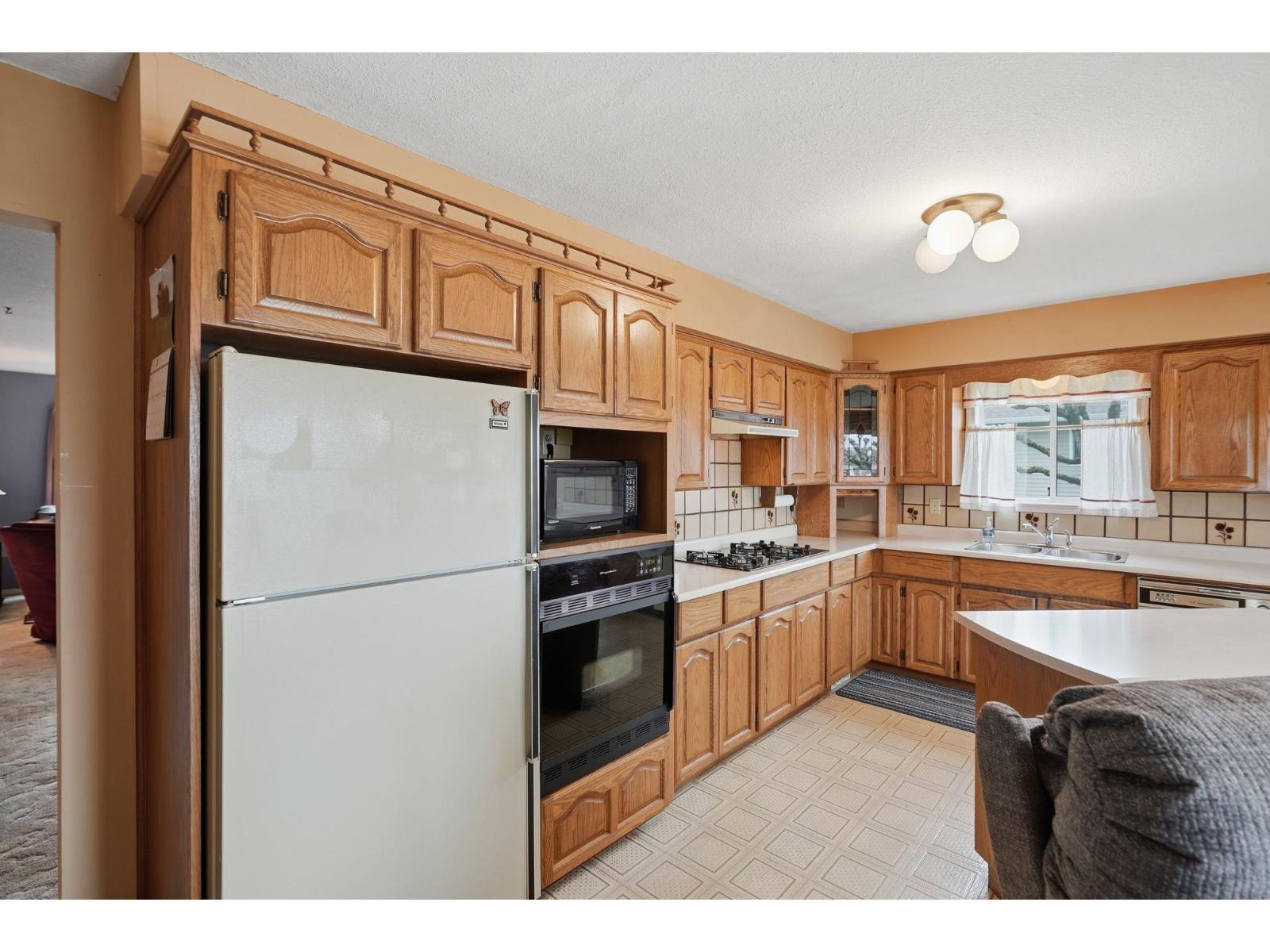 46337 Christina Drive, Sardis East Vedder, Chilliwack, British Columbia  V2R 2B5 - Photo 17 - R3122832