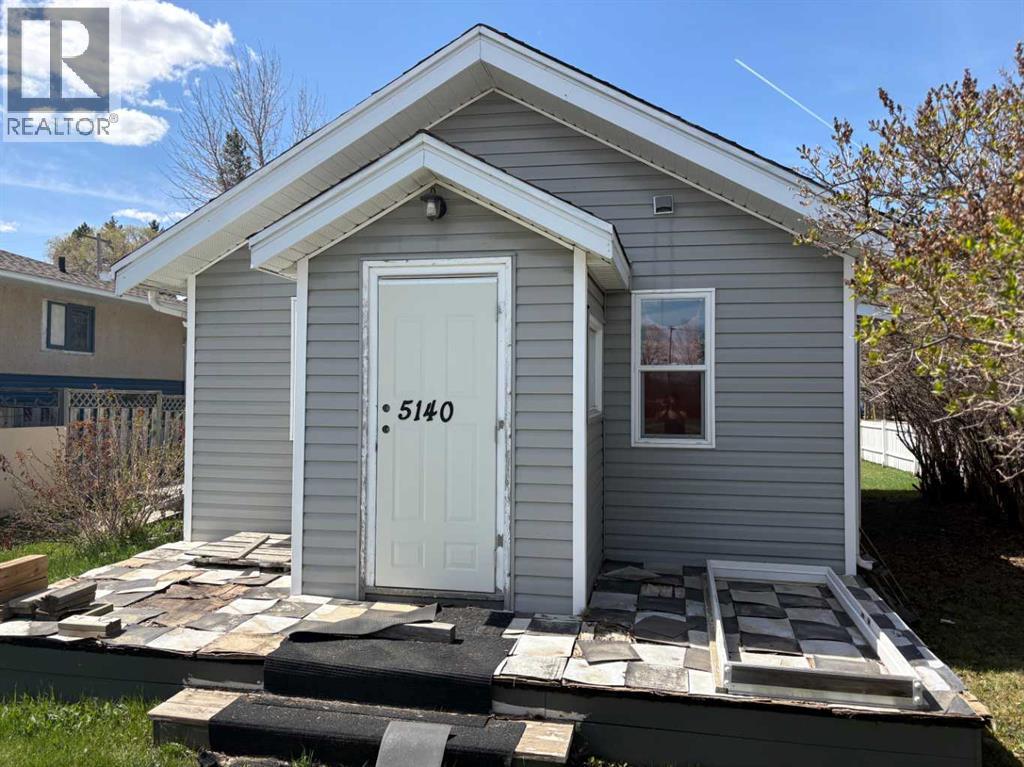 5140 48 Street, Mannville, Alberta  T0B 2W0 - Photo 2 - A2267192