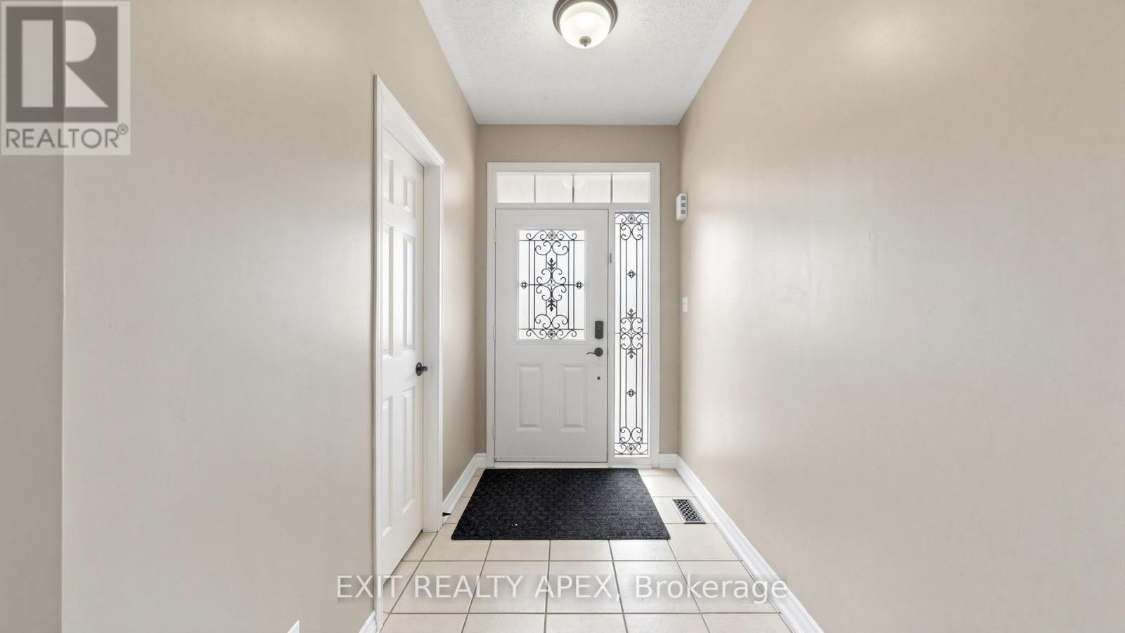 1311 Macinally Court, Oshawa, Ontario  L1K 0B6 - Photo 21 - E13090160