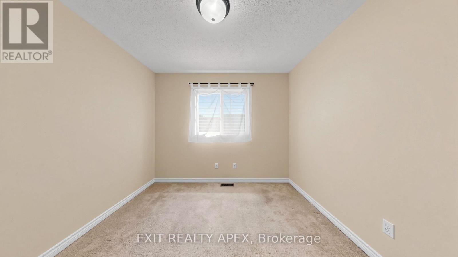 1311 Macinally Court, Oshawa, Ontario  L1K 0B6 - Photo 31 - E13090160
