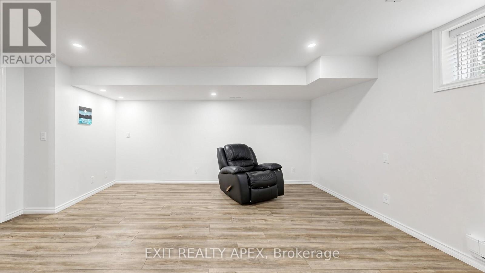 1311 Macinally Court, Oshawa, Ontario  L1K 0B6 - Photo 42 - E13090160