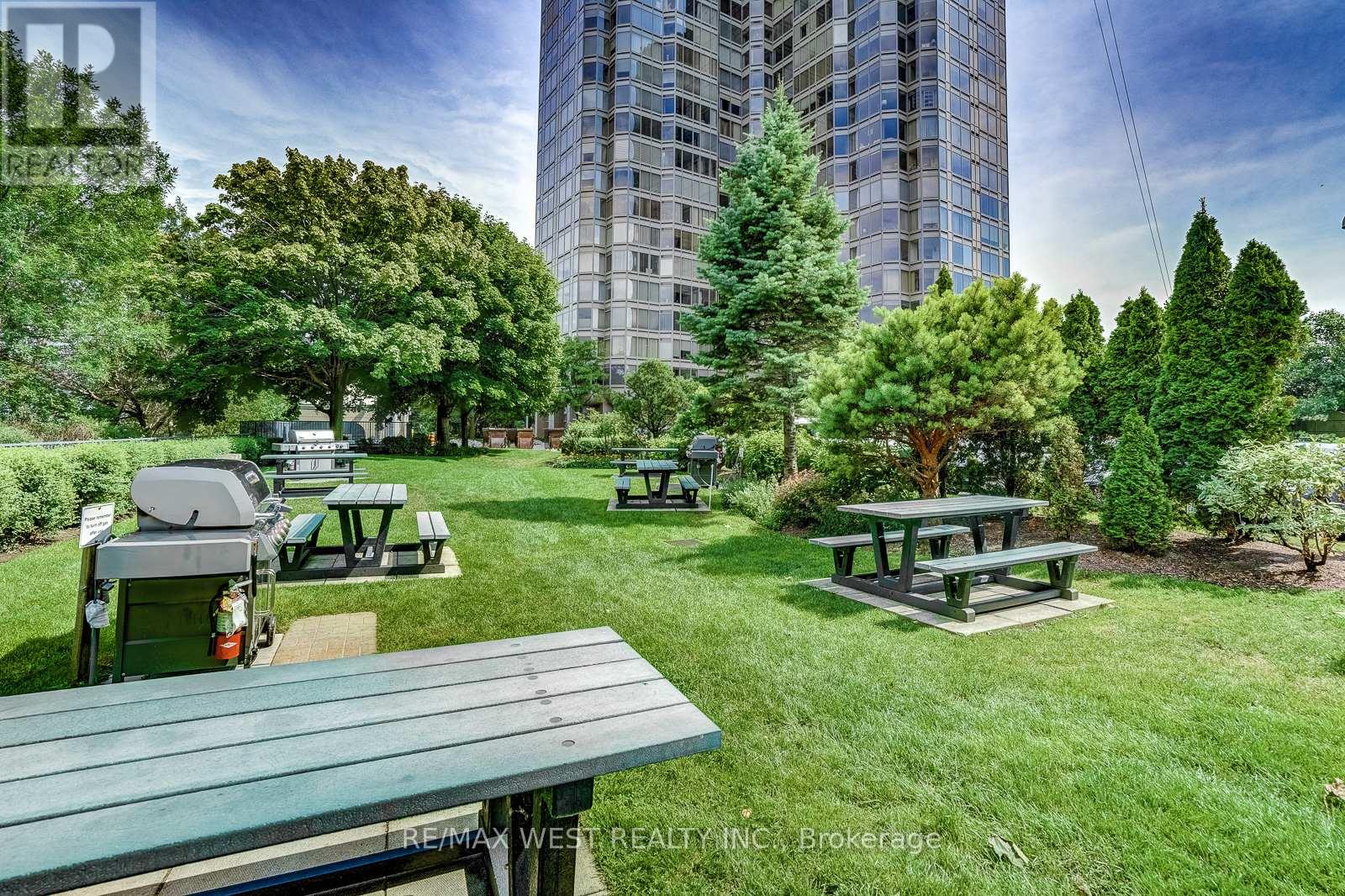 2204 - 1 Palace Pier Court, Toronto, Ontario  M8V 3W9 - Photo 40 - W13089142