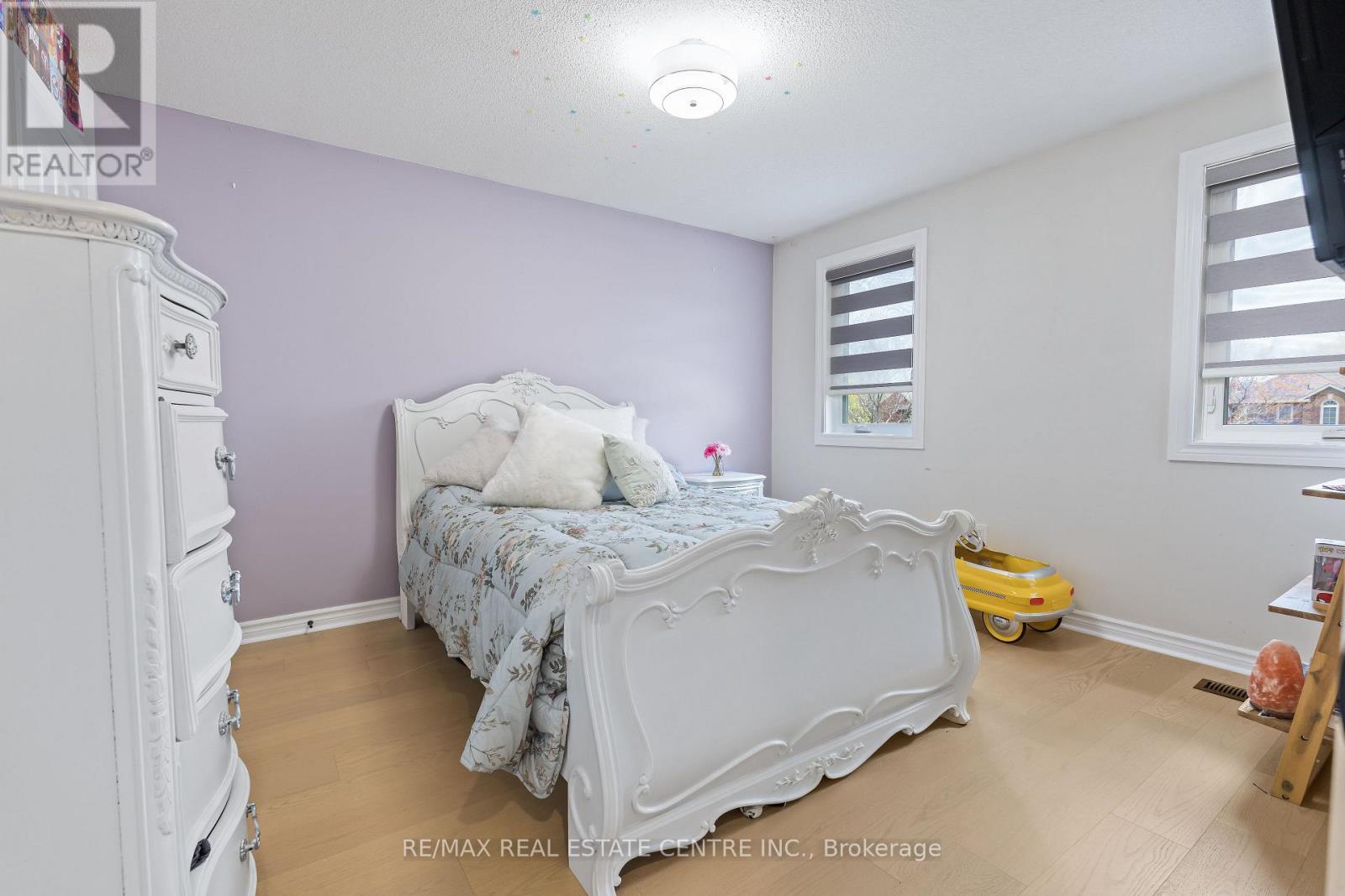 20 Nixon Crescent, Halton Hills, Ontario  L7G 5K2 - Photo 32 - W13116514