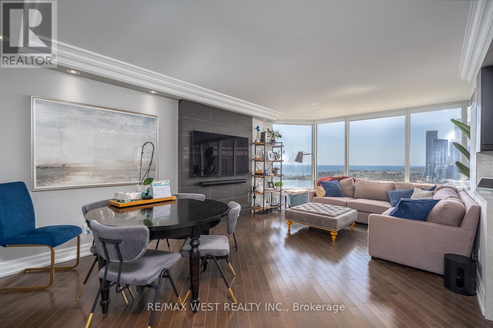 2204 - 1 Palace Pier Court, Toronto, Ontario  M8V 3W9 - Photo 8 - W13089142