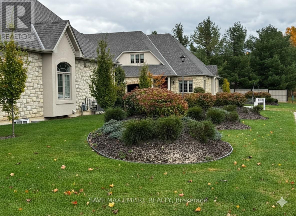 404 - 5 Wood Haven Drive, Tillsonburg, Ontario  N4G 0A8 - Photo 4 - X12878200