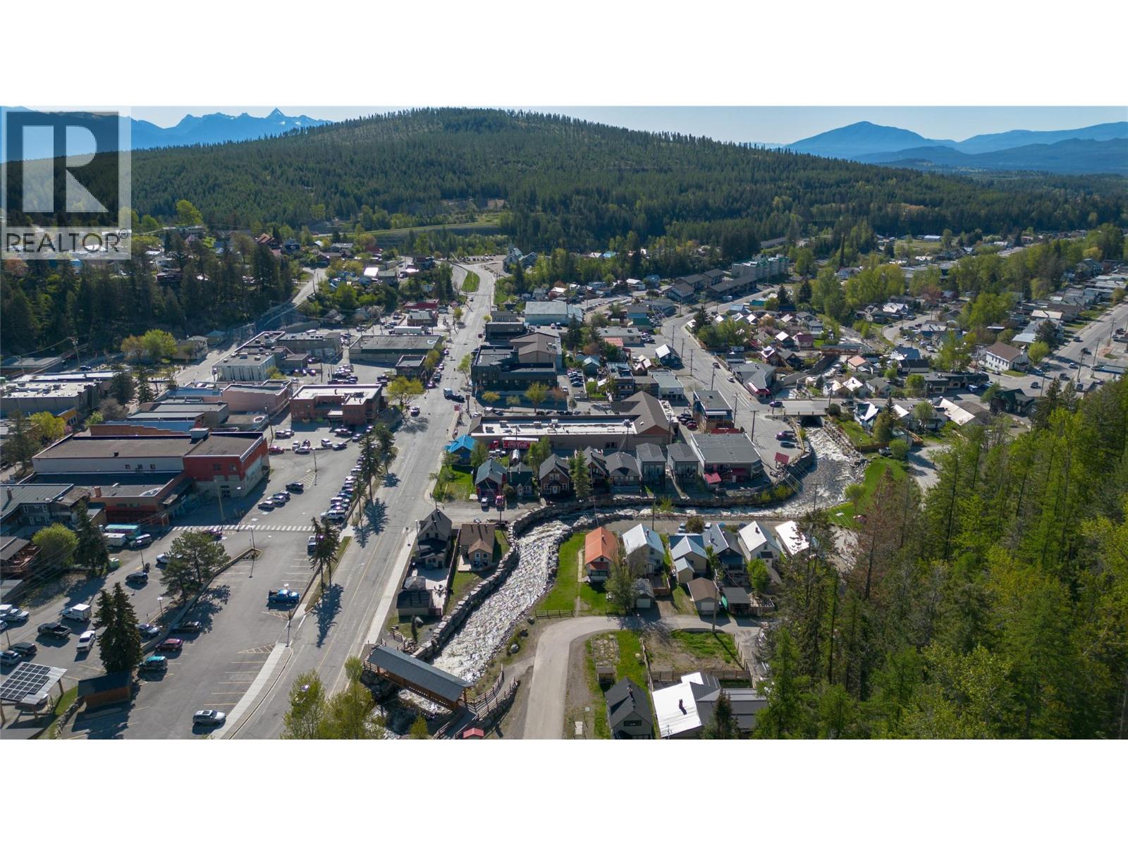 350b Kimberley Avenue, Kimberley, British Columbia V1A 2J1 - Photo 10 - 10385314