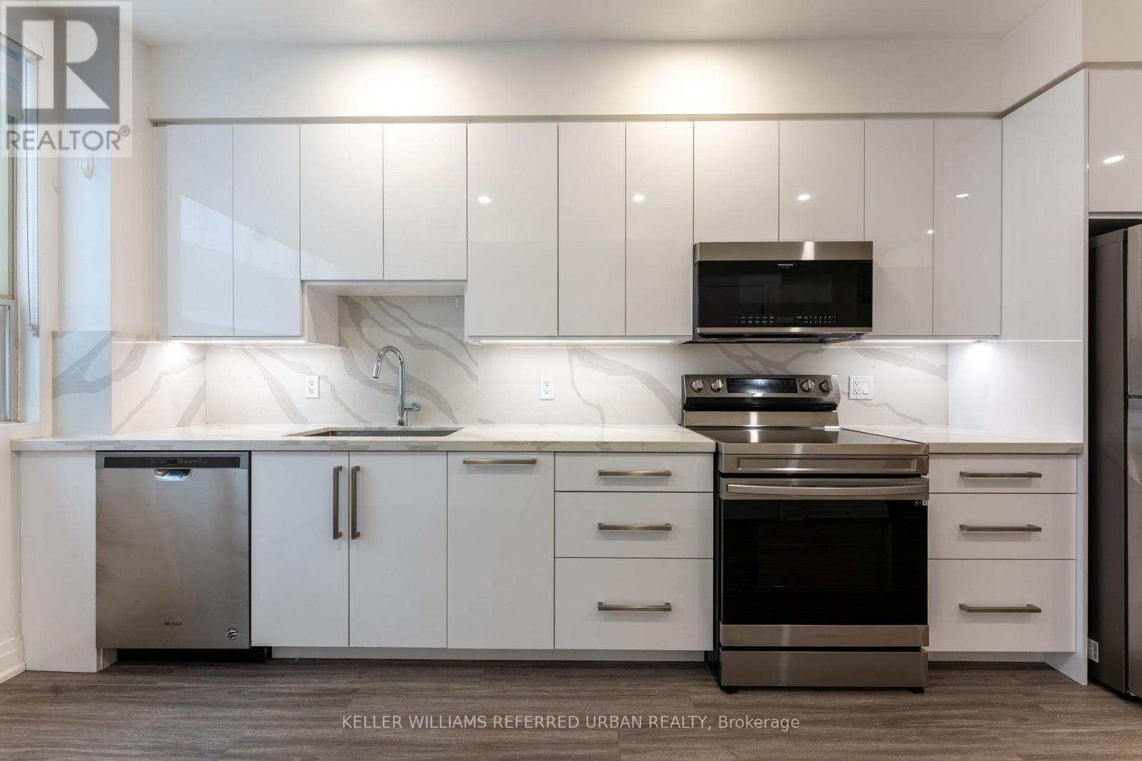 201 - 475 Queen Street W, Toronto, Ontario  M5V 2A9 - Photo 2 - C13119036