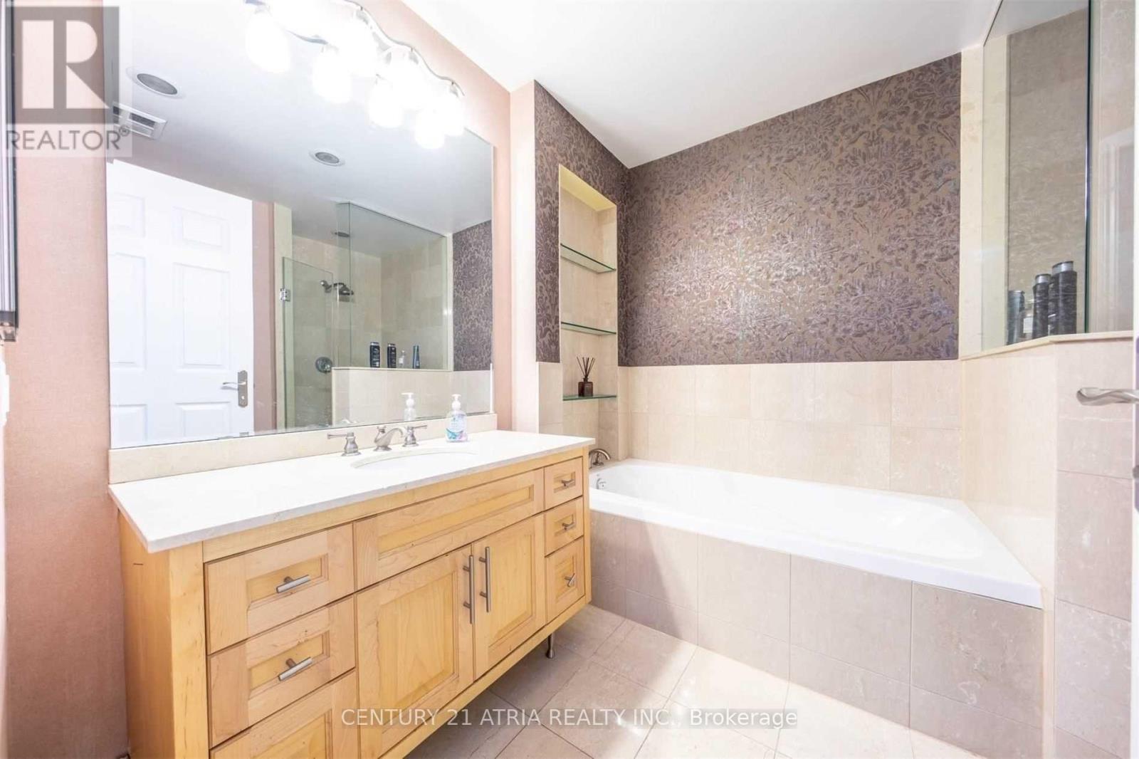 Ph01 - 763 Bay Street, Toronto, Ontario  M5G 2R3 - Photo 14 - C13119098