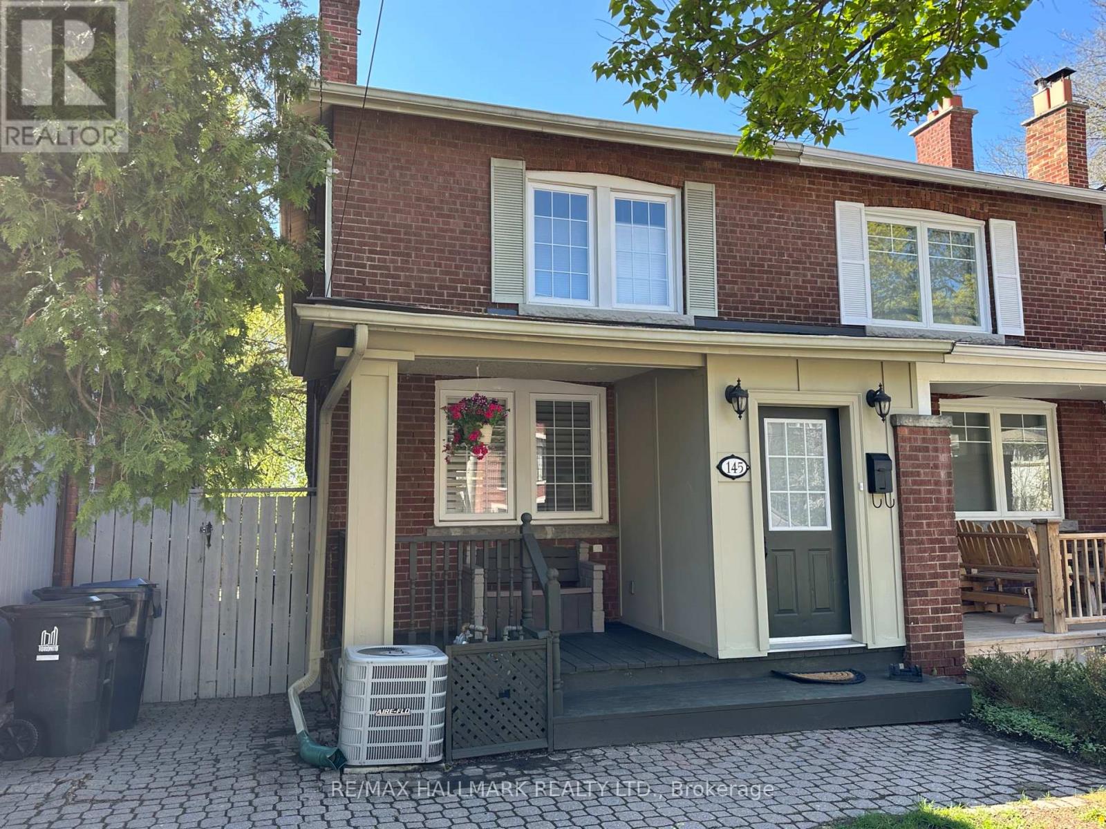 145 Castlefield Avenue, Toronto, Ontario  M4R 1G6 - Photo 1 - C13119116