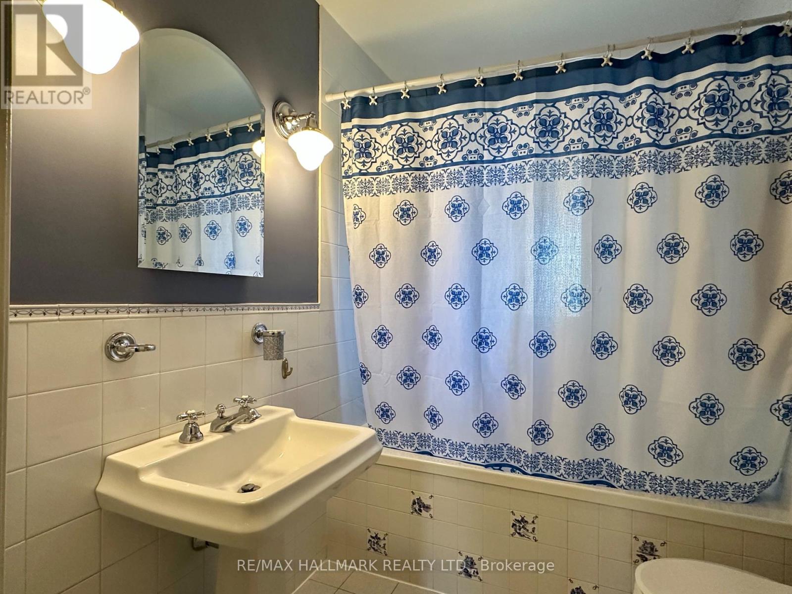 145 Castlefield Avenue, Toronto, Ontario  M4R 1G6 - Photo 27 - C13119116