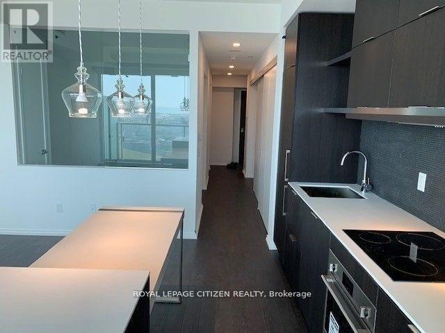 4104 - 197 Yonge Street, Toronto, Ontario  M5B 0C4 - Photo 2 - C13119144
