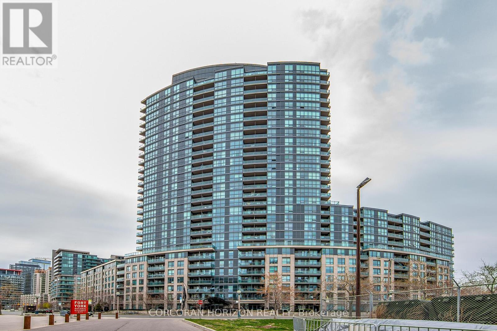 2108 - 231 Fort York Boulevard, Toronto, Ontario  M5V 1B2 - Photo 1 - C13119160
