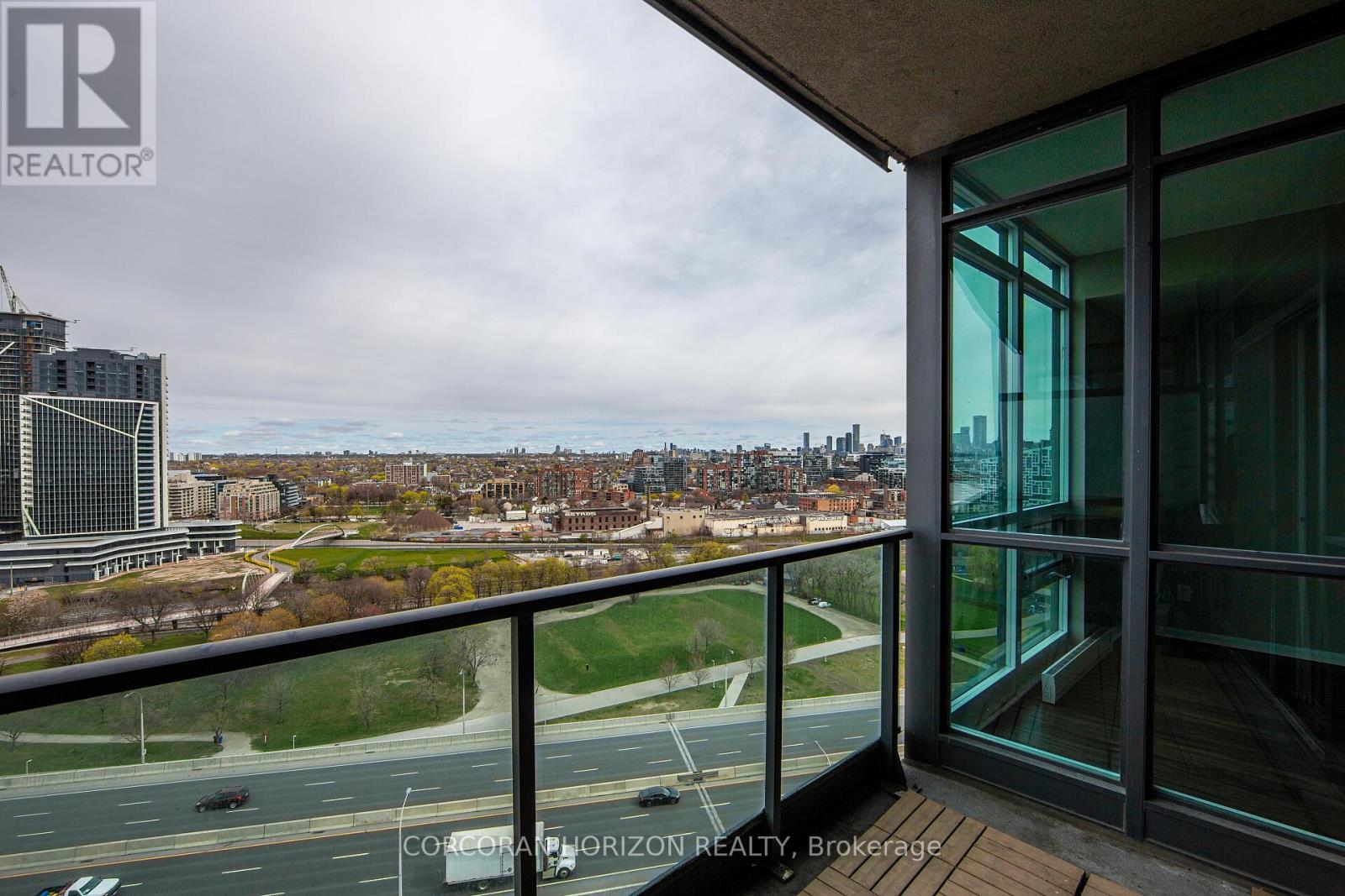 2108 - 231 Fort York Boulevard, Toronto, Ontario  M5V 1B2 - Photo 25 - C13119160