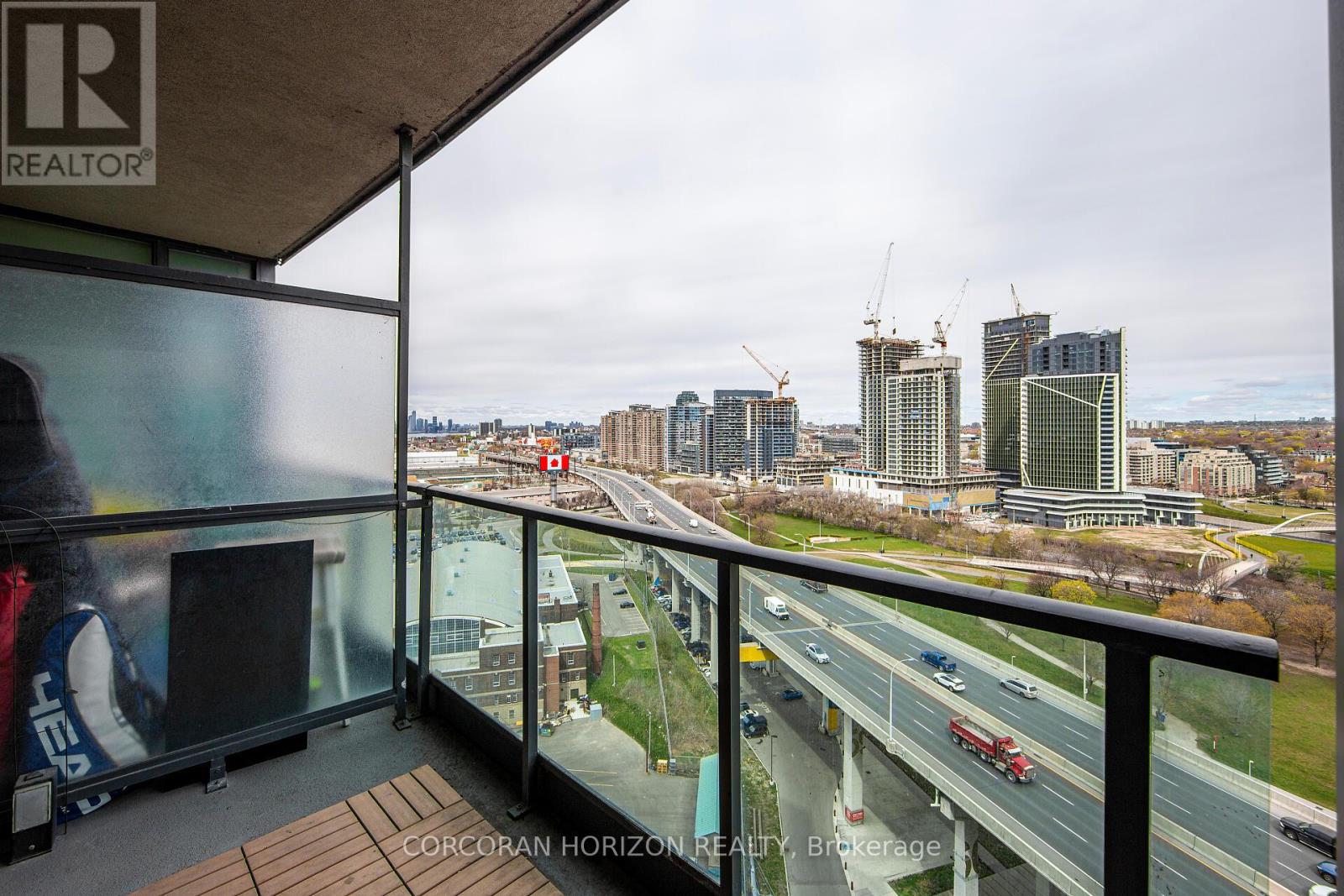 2108 - 231 Fort York Boulevard, Toronto, Ontario  M5V 1B2 - Photo 26 - C13119160