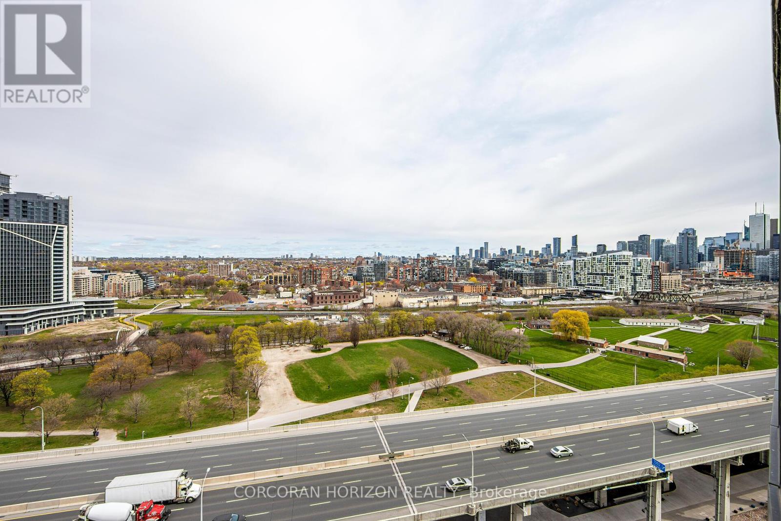 2108 - 231 Fort York Boulevard, Toronto, Ontario  M5V 1B2 - Photo 27 - C13119160