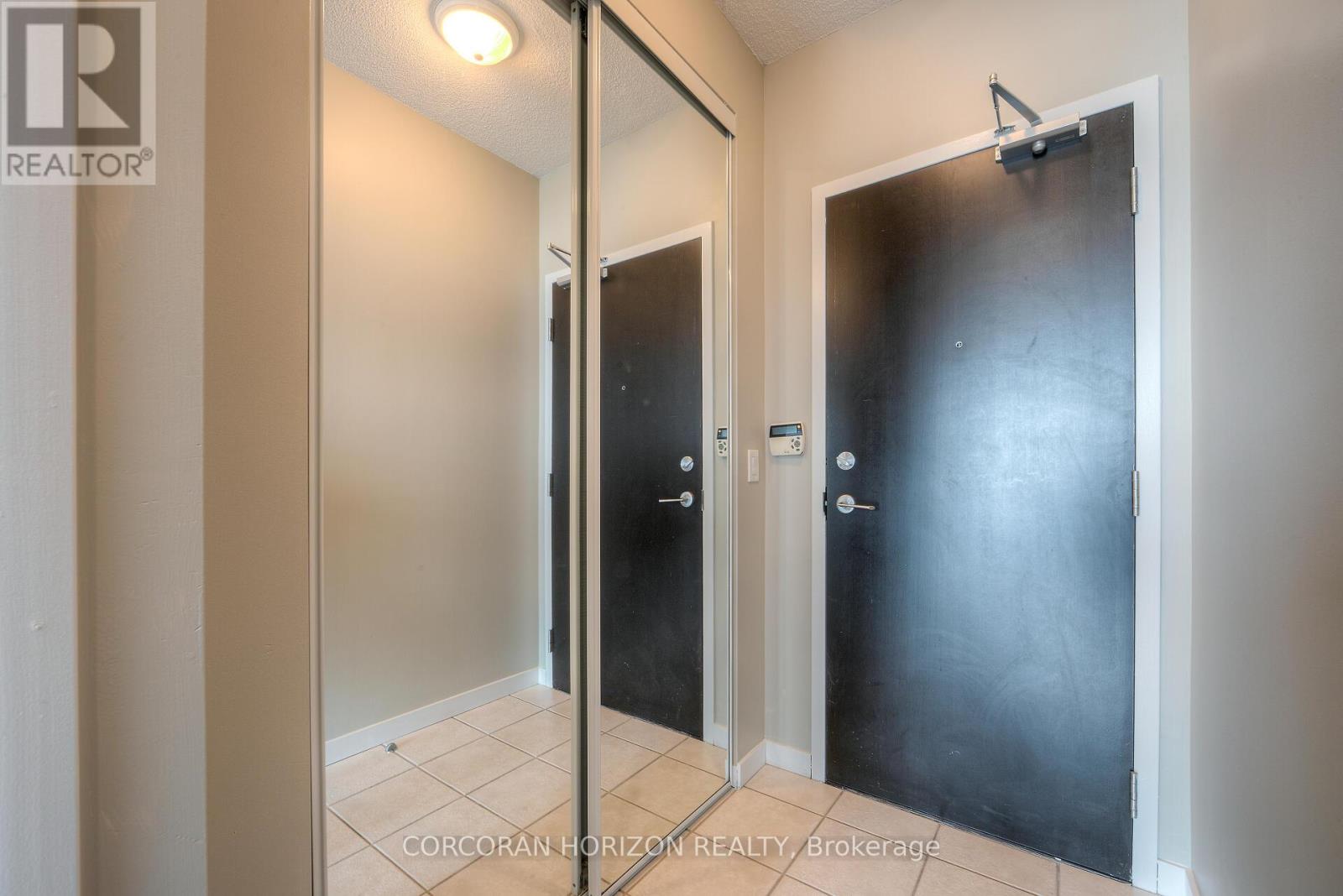 2108 - 231 Fort York Boulevard, Toronto, Ontario  M5V 1B2 - Photo 7 - C13119160