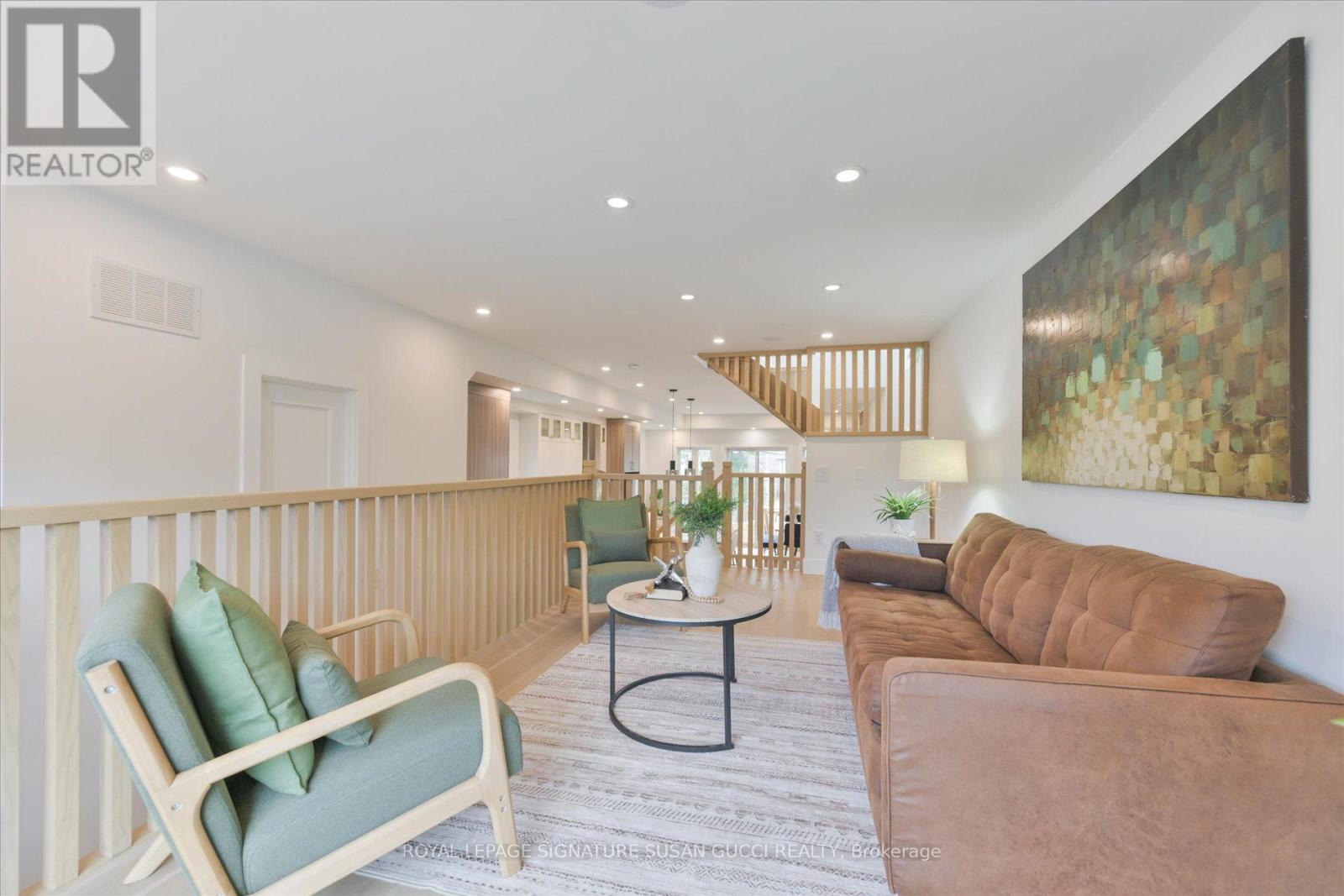 223 Queensdale Avenue, Toronto, Ontario  M4C 2B1 - Photo 13 - E13119026