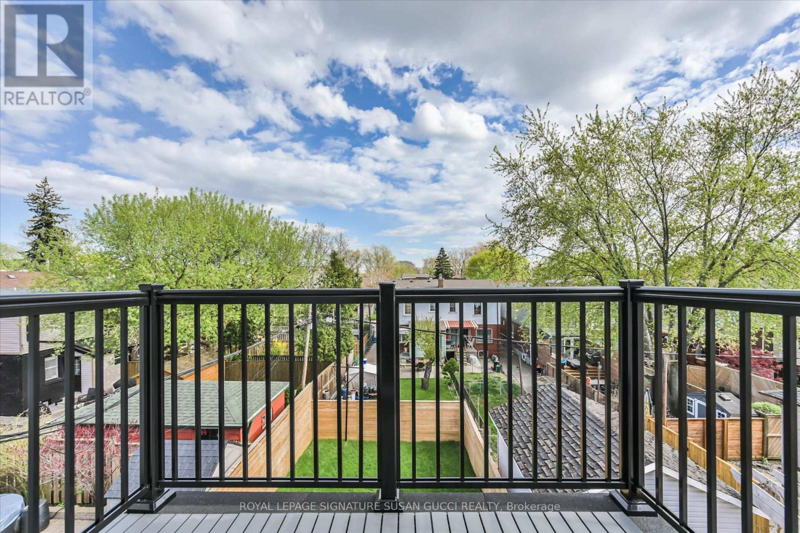 223 Queensdale Avenue, Toronto, Ontario  M4C 2B1 - Photo 26 - E13119026