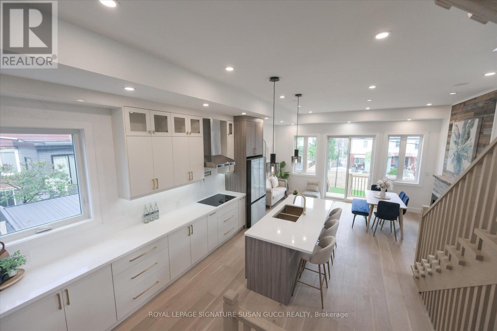 223 Queensdale Avenue, Toronto, Ontario  M4C 2B1 - Photo 6 - E13119026