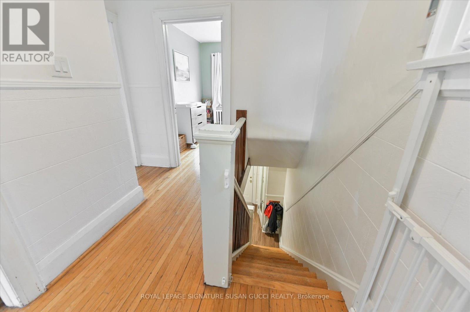 31 Lesmount Avenue, Toronto, Ontario  M4J 3V5 - Photo 14 - E13119118