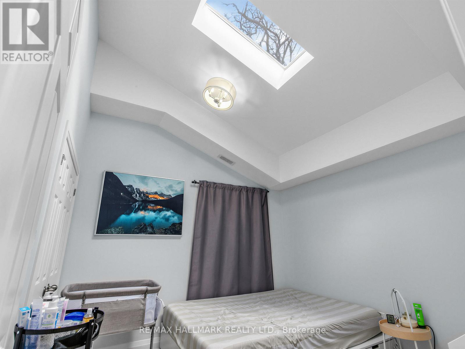 434 Victoria Park Avenue, Toronto, Ontario  M4E 3T2 - Photo 12 - E13119158