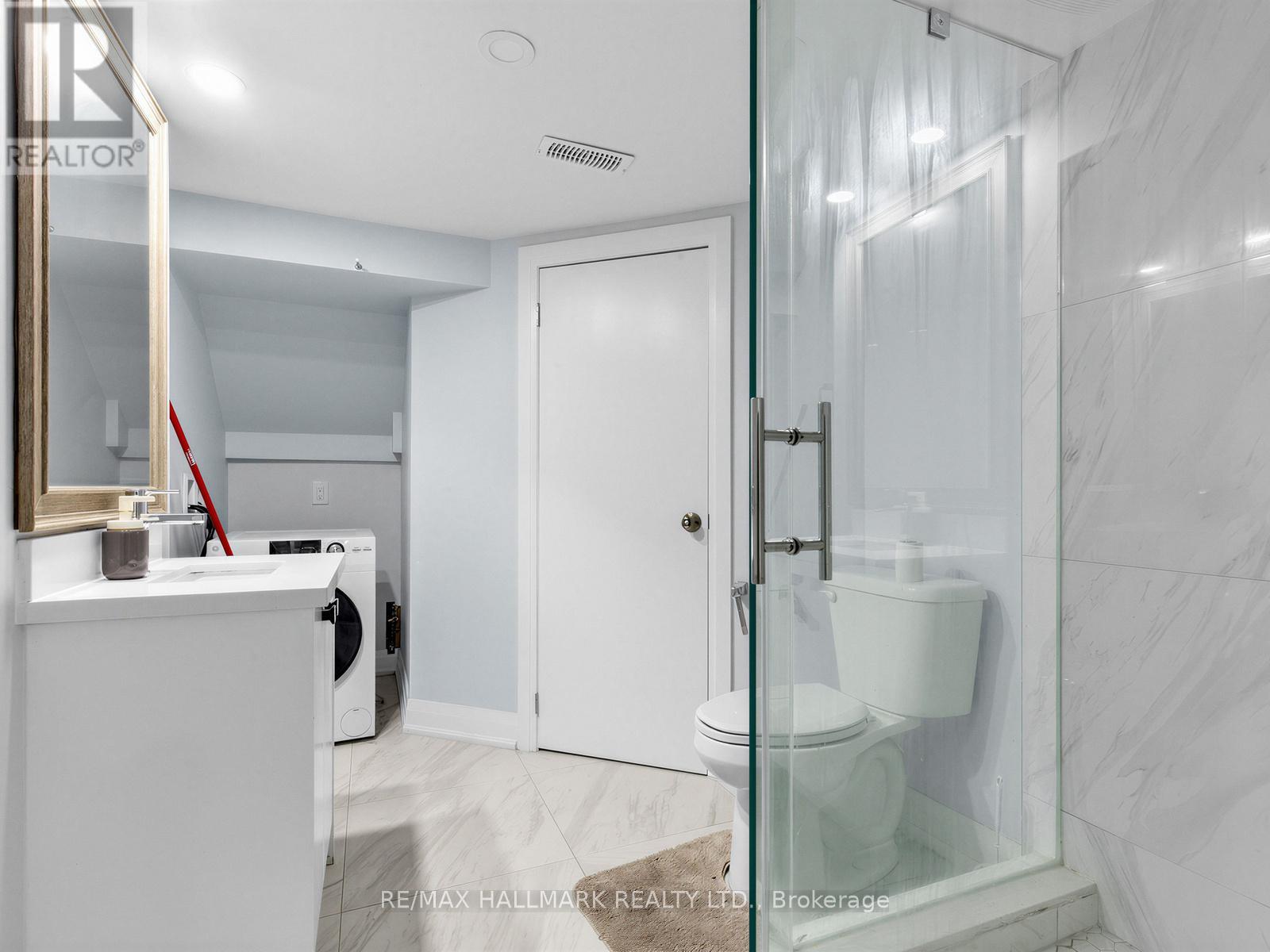 434 Victoria Park Avenue, Toronto, Ontario  M4E 3T2 - Photo 16 - E13119158