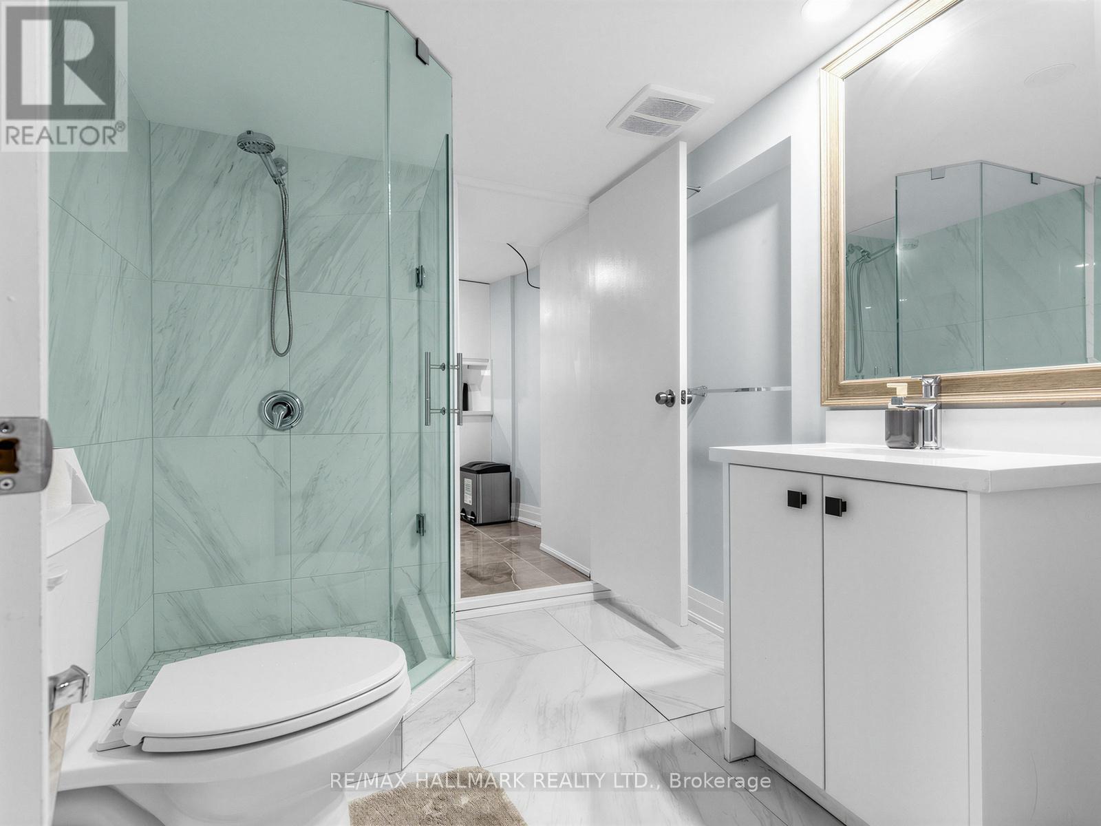 434 Victoria Park Avenue, Toronto, Ontario  M4E 3T2 - Photo 19 - E13119158