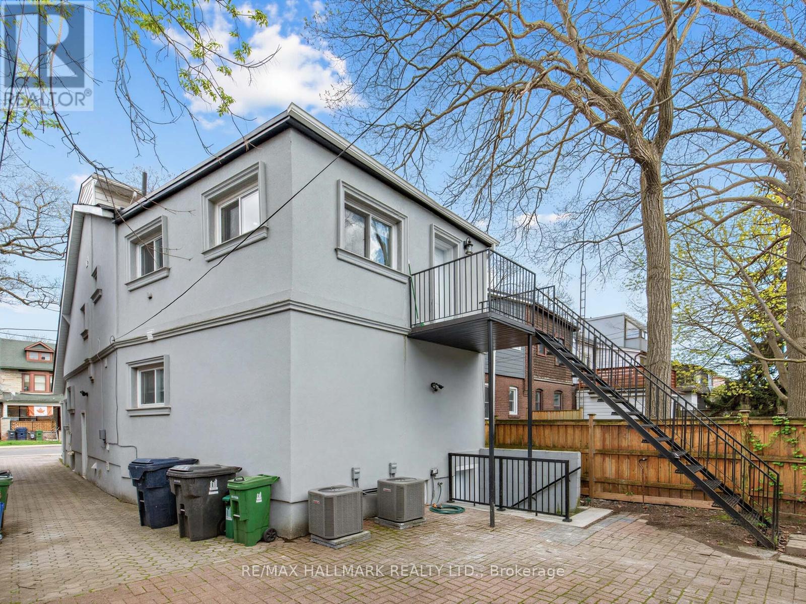 434 Victoria Park Avenue, Toronto, Ontario  M4E 3T2 - Photo 20 - E13119158
