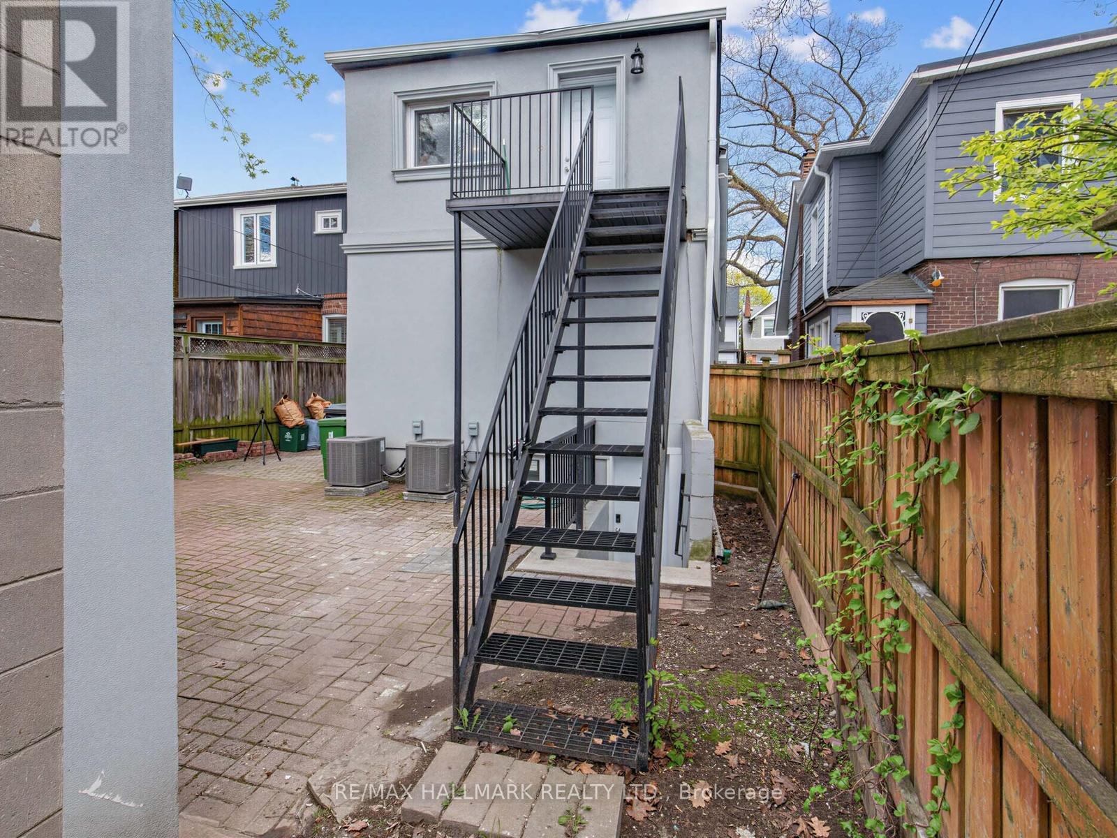 434 Victoria Park Avenue, Toronto, Ontario  M4E 3T2 - Photo 22 - E13119158