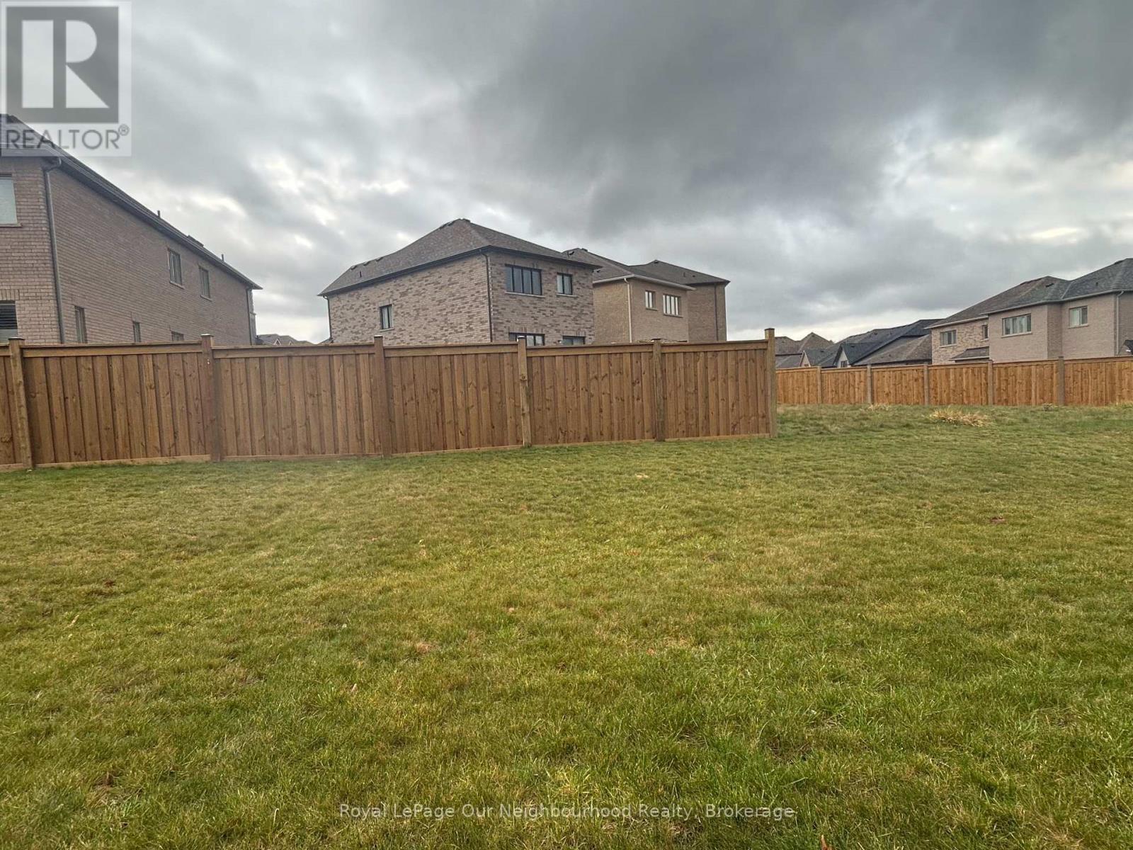 249 Fleetwood Drive, Oshawa, Ontario  L1K 3E8 - Photo 16 - E13042196