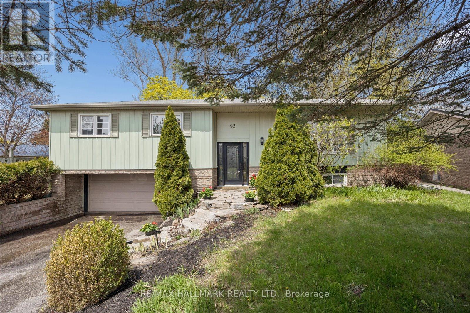 95 Booth Drive, Whitchurch-Stouffville, Ontario  L4A 4K4 - Photo 3 - N13119228