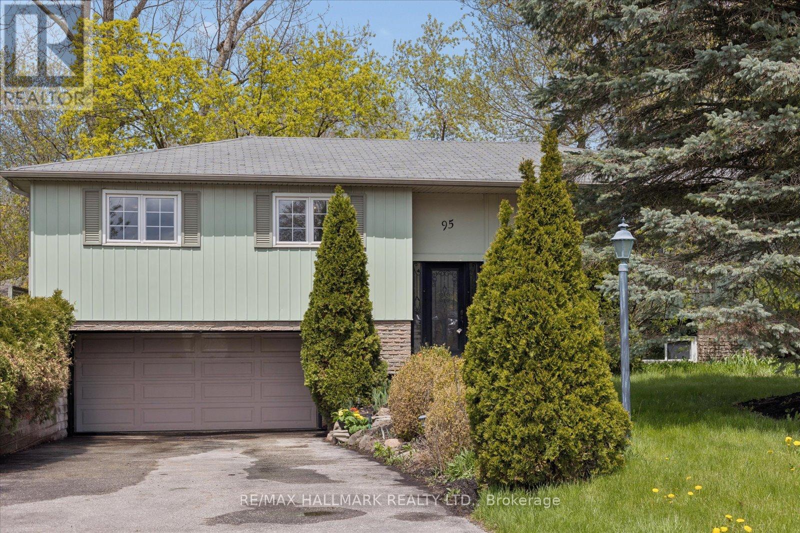 95 Booth Drive, Whitchurch-Stouffville, Ontario  L4A 4K4 - Photo 4 - N13119228