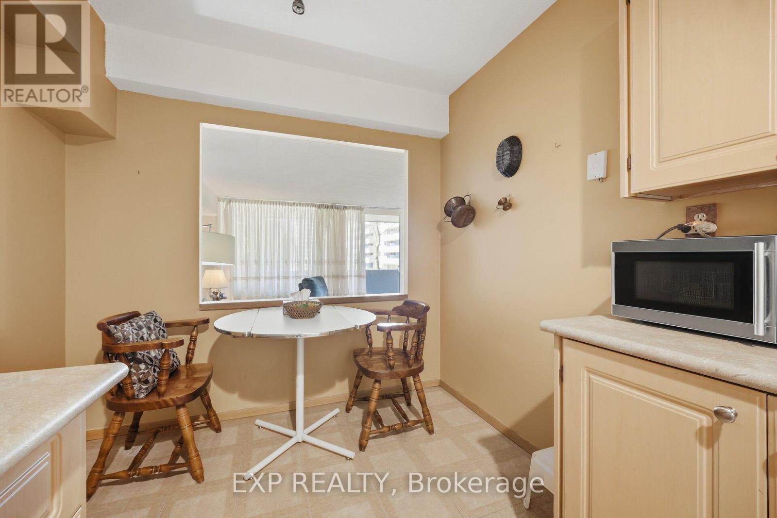 205 - 270 Scarlett Road, Toronto, Ontario  M6N 4X7 - Photo 14 - W13119028