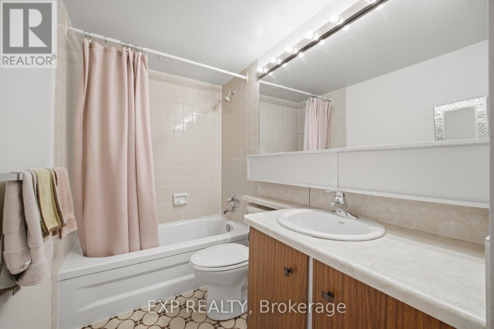 205 - 270 Scarlett Road, Toronto, Ontario  M6N 4X7 - Photo 22 - W13119028