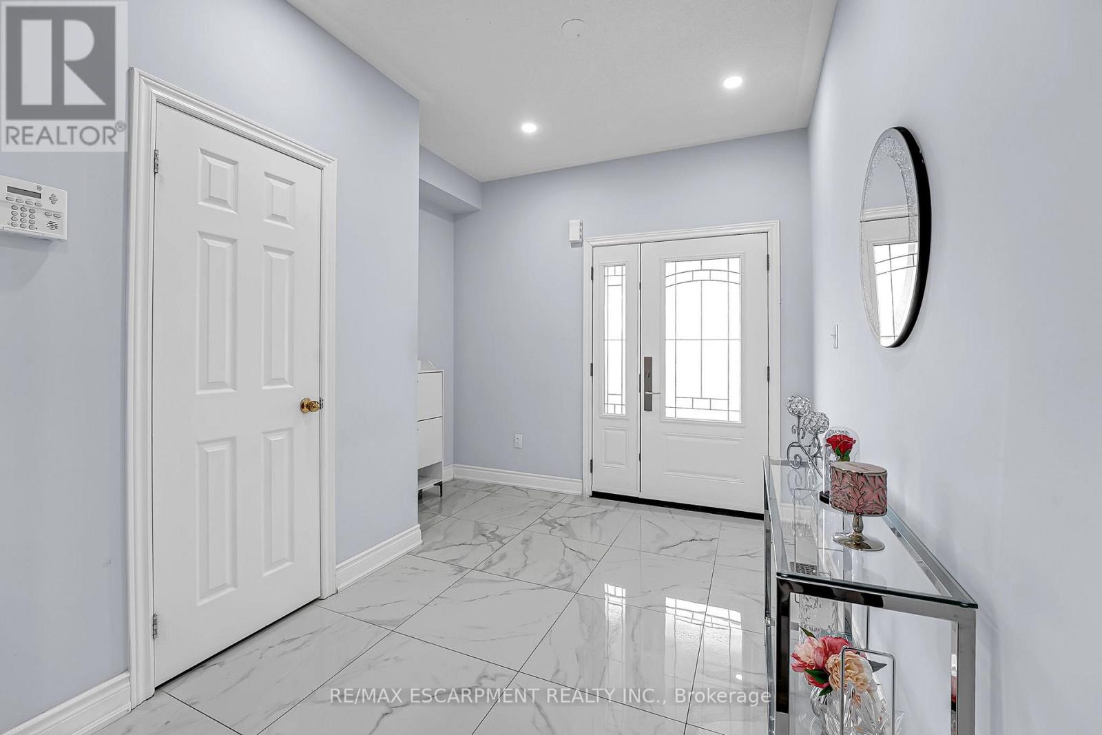 356 Cedric Terrace, Milton, Ontario  L9T 8P3 - Photo 2 - W13119030