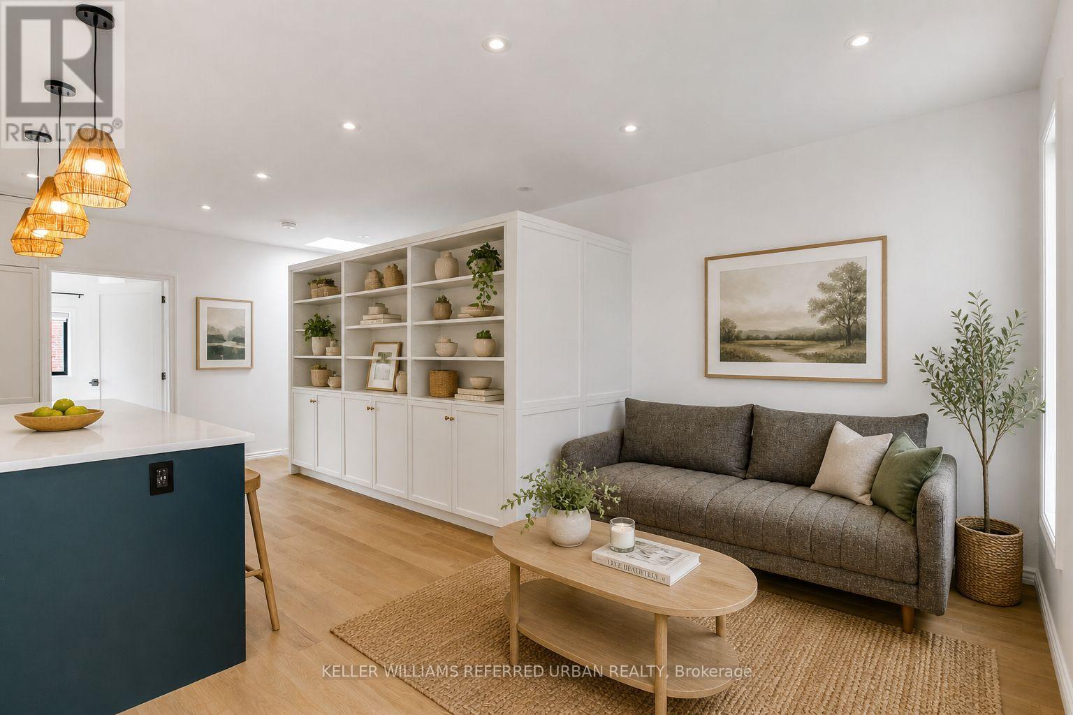 101r Pendrith Street, Toronto, Ontario  M6G 1R8 - Photo 10 - W13119052