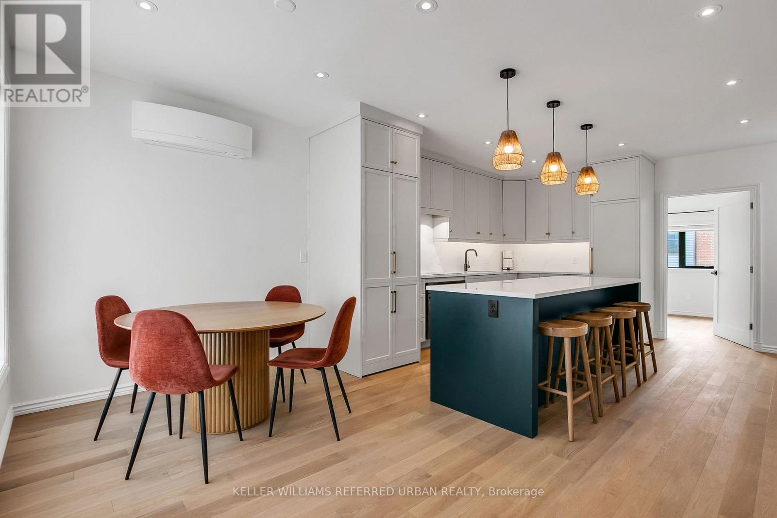 101r Pendrith Street, Toronto, Ontario  M6G 1R8 - Photo 18 - W13119052