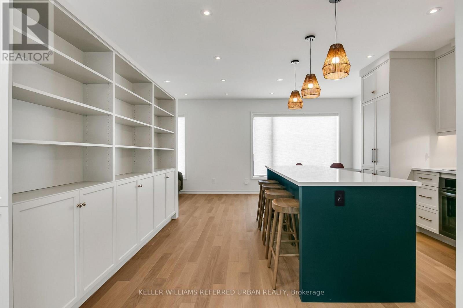 101r Pendrith Street, Toronto, Ontario  M6G 1R8 - Photo 19 - W13119052