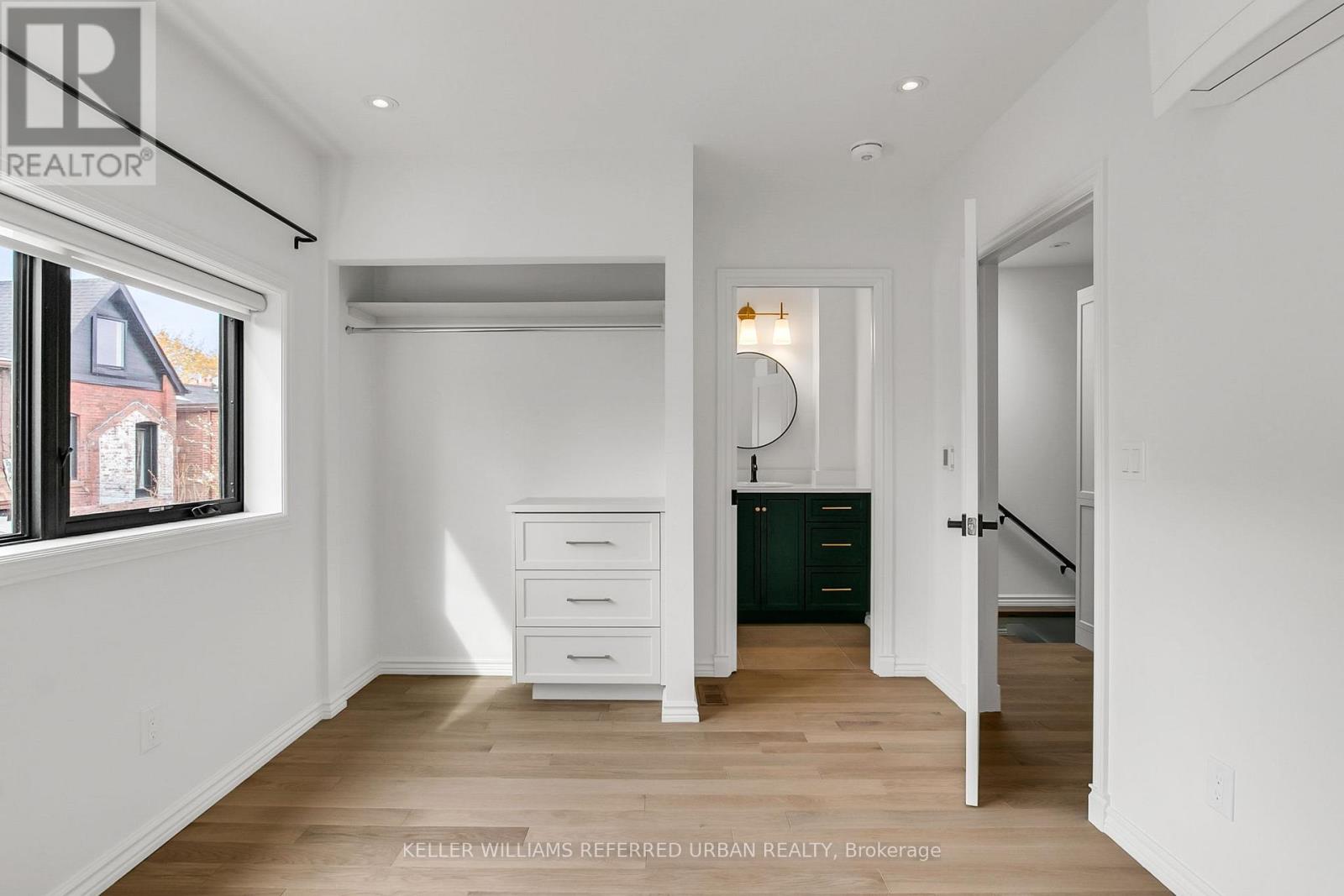 101r Pendrith Street, Toronto, Ontario  M6G 1R8 - Photo 35 - W13119052