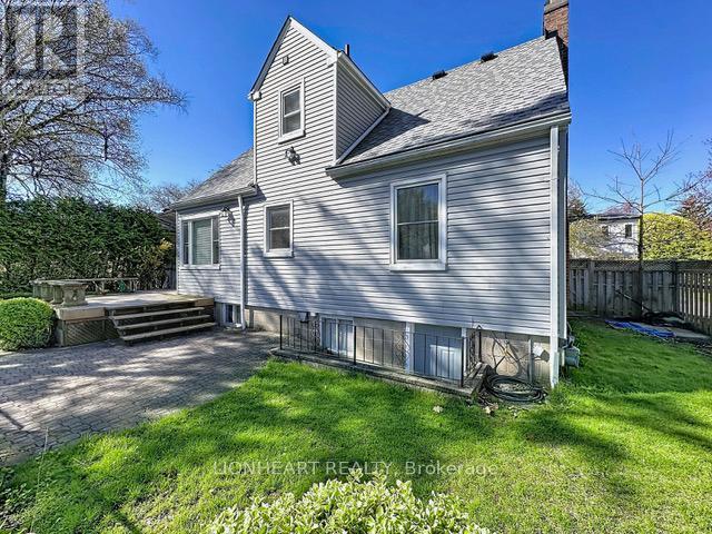 1475 Garnet Avenue, Mississauga, Ontario  L5G 4C5 - Photo 3 - W13119148