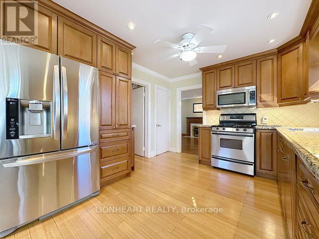 1475 Garnet Avenue, Mississauga, Ontario  L5G 4C5 - Photo 9 - W13119148
