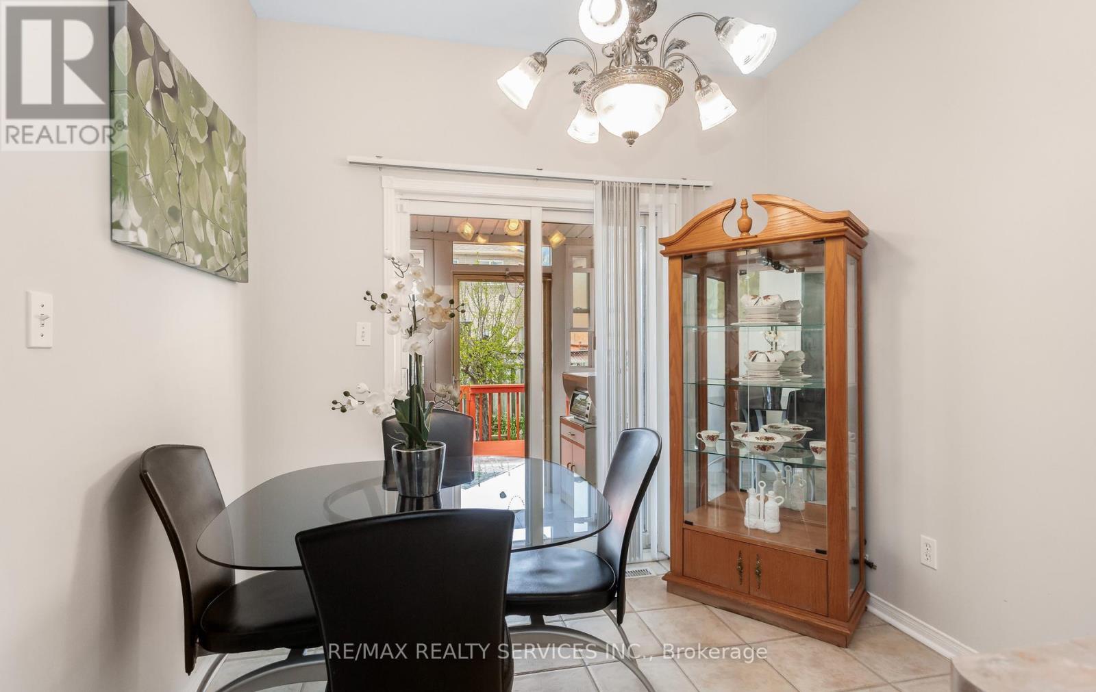 836 Avocado Crescent, Mississauga, Ontario  L5W 1K4 - Photo 20 - W13119166