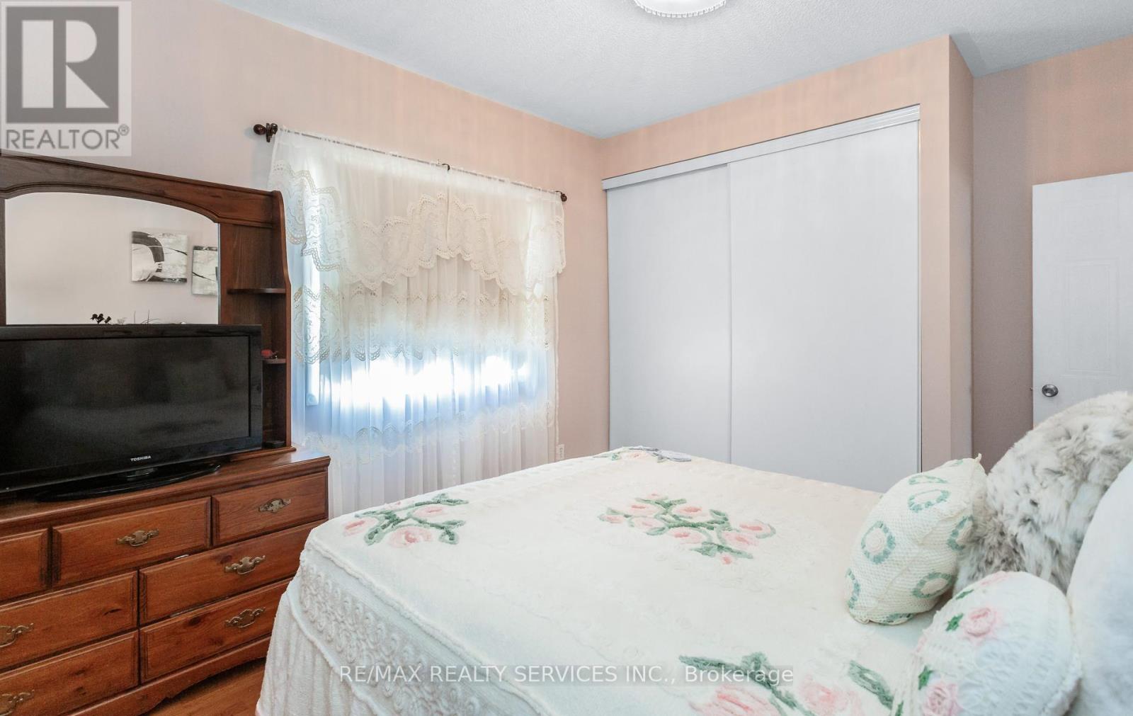 836 Avocado Crescent, Mississauga, Ontario  L5W 1K4 - Photo 29 - W13119166