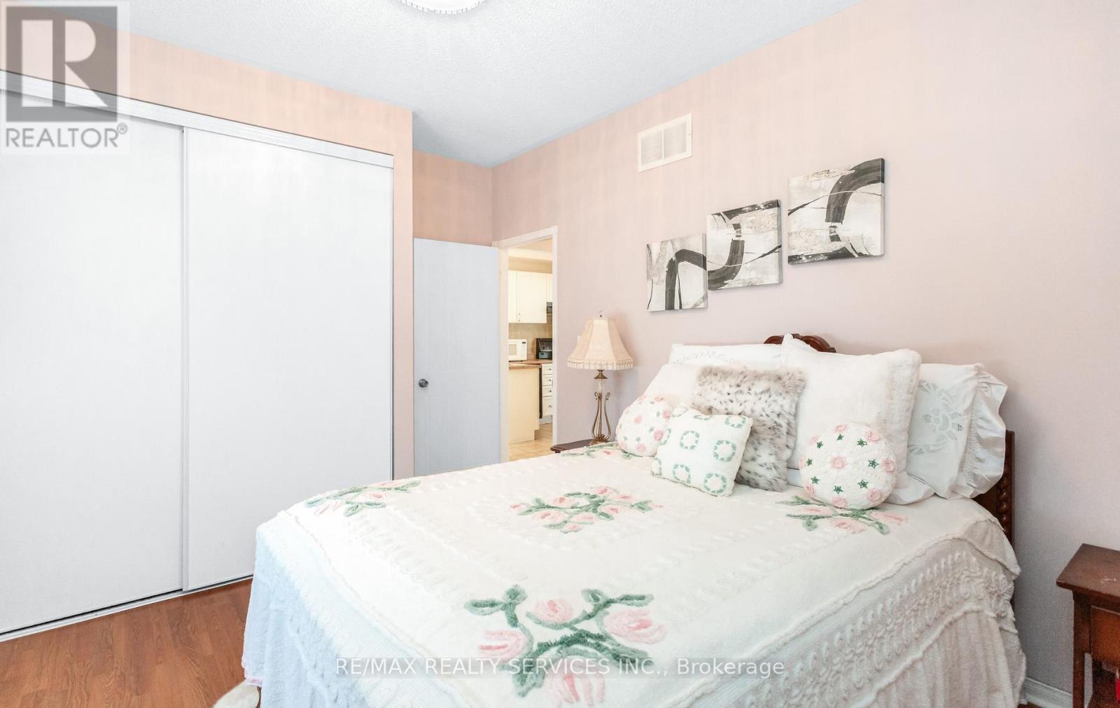 836 Avocado Crescent, Mississauga, Ontario  L5W 1K4 - Photo 30 - W13119166