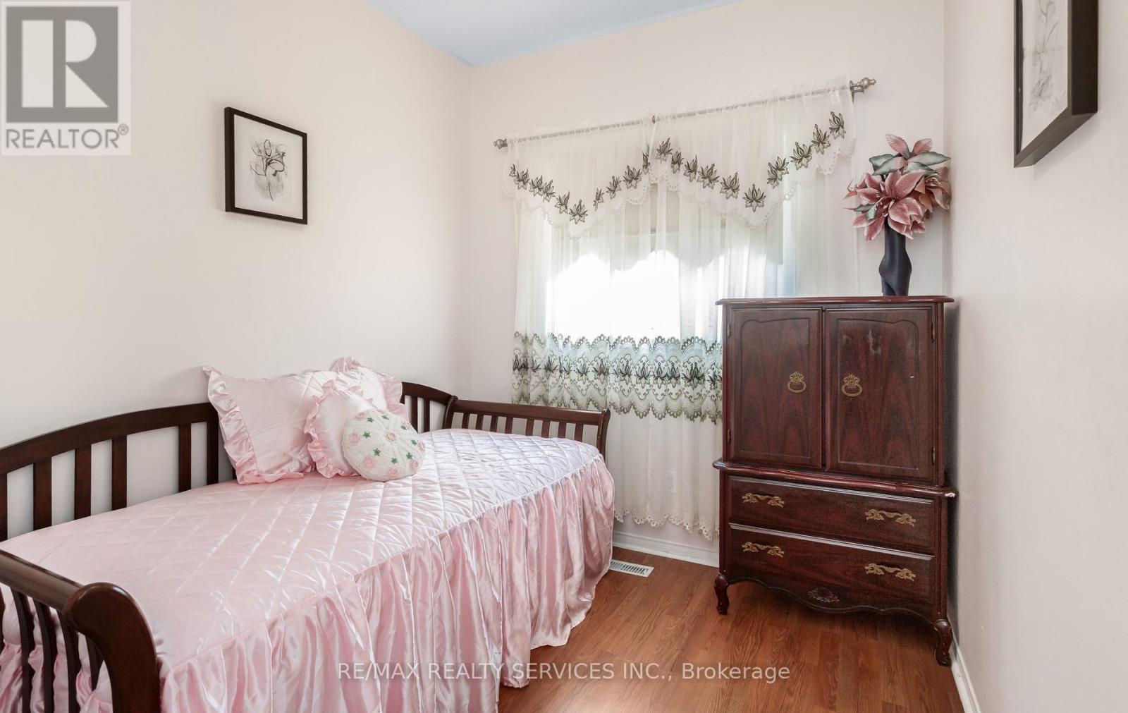 836 Avocado Crescent, Mississauga, Ontario  L5W 1K4 - Photo 31 - W13119166