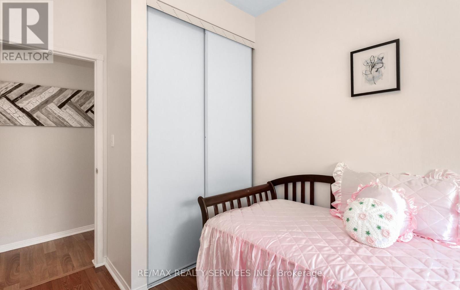 836 Avocado Crescent, Mississauga, Ontario  L5W 1K4 - Photo 32 - W13119166