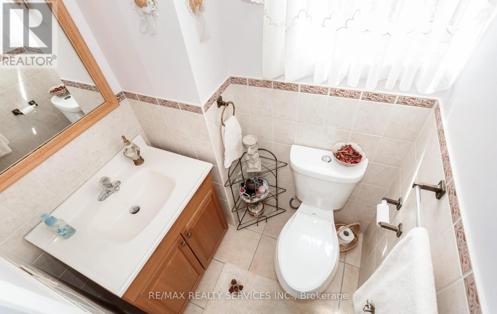 836 Avocado Crescent, Mississauga, Ontario  L5W 1K4 - Photo 45 - W13119166
