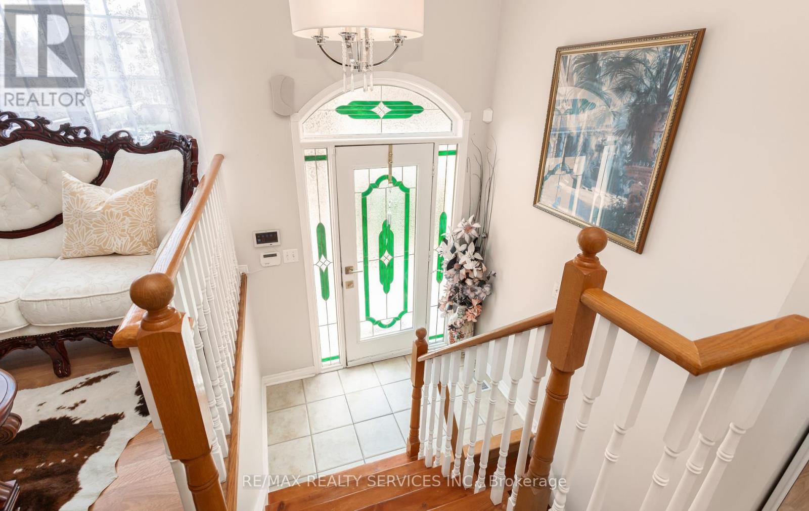 836 Avocado Crescent, Mississauga, Ontario  L5W 1K4 - Photo 6 - W13119166