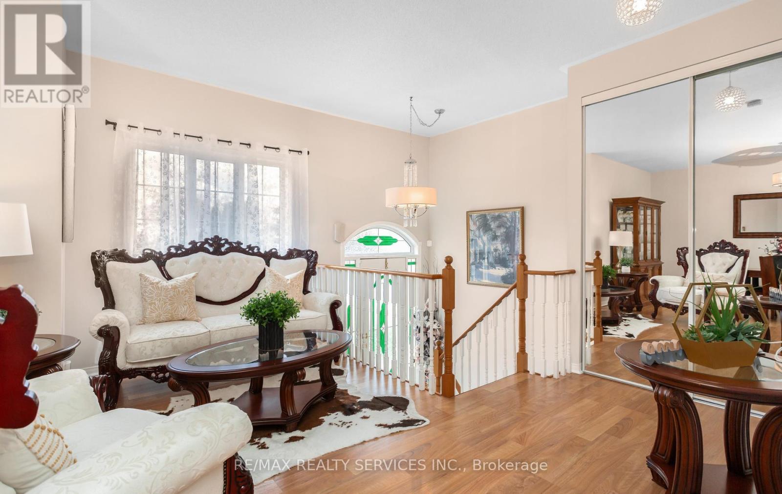 836 Avocado Crescent, Mississauga, Ontario  L5W 1K4 - Photo 9 - W13119166