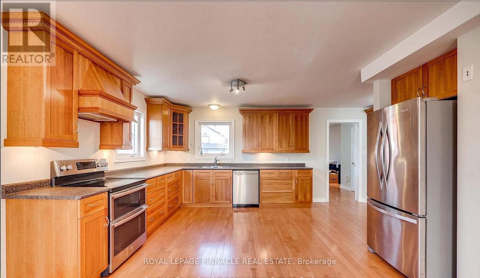 51 Main Street N, Milton, Ontario  L0P 1B0 - Photo 8 - W13119194